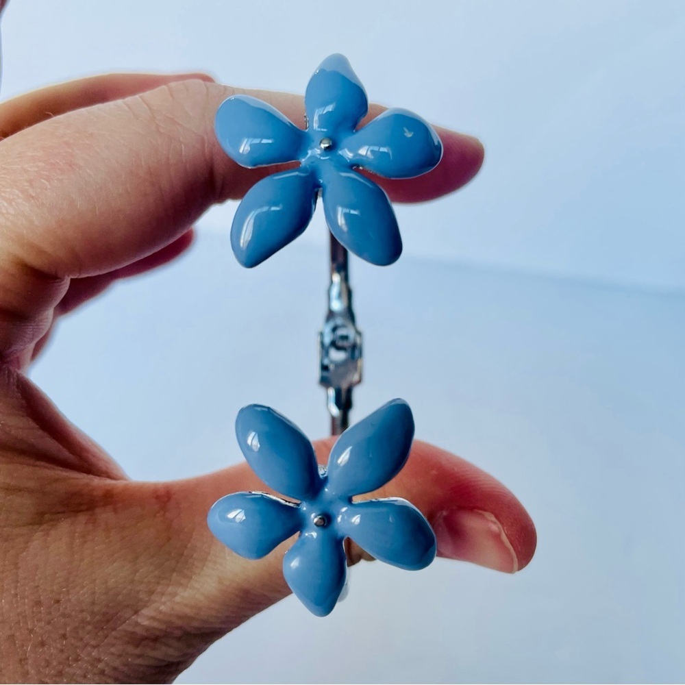 Talbots Blue Flower Hinge Bangle - image 3